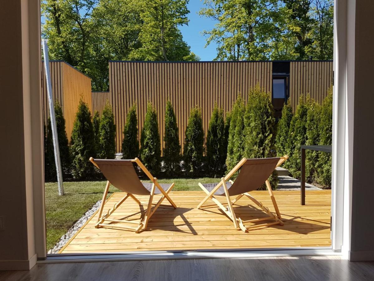 Domki Pod Zaglami Rewal Exteriör bild