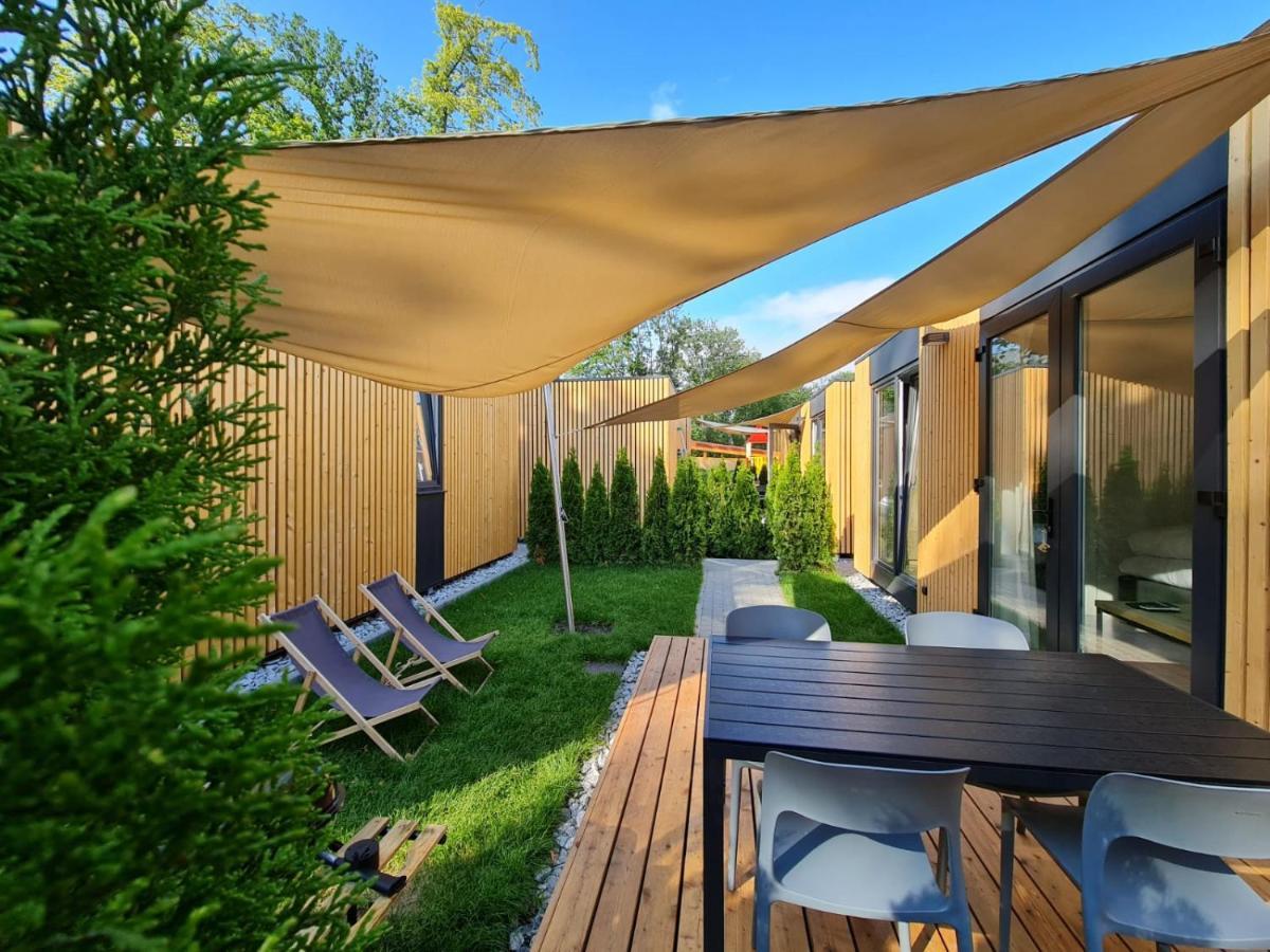 Domki Pod Zaglami Rewal Exteriör bild